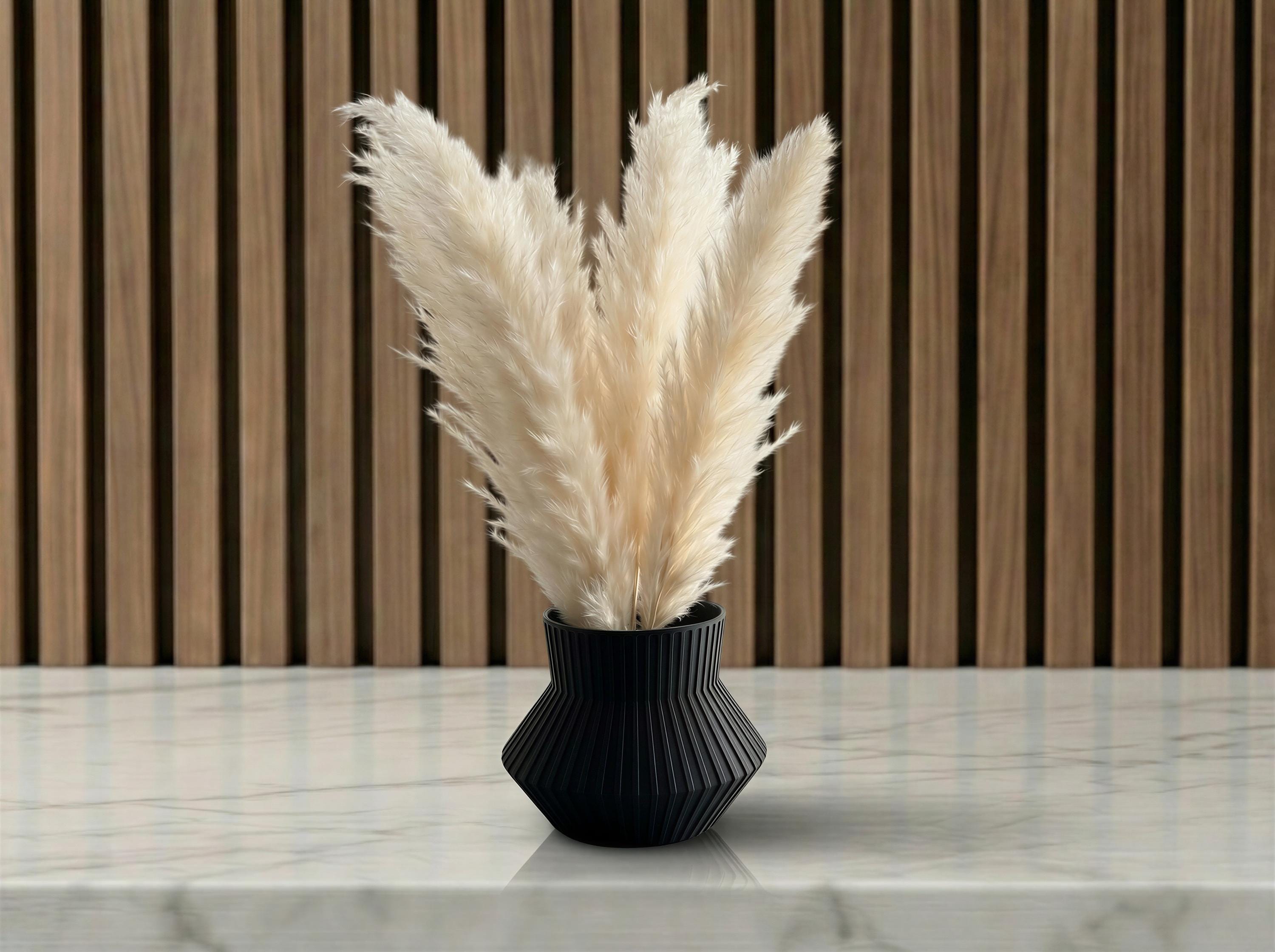 Architectural Ribbed Vase – Modern Sculptural Japandi Shelf Decor – Neutral Minimalist Table Accent